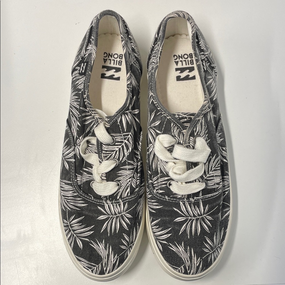Billabong Monochrome Leaf Pattern Sneakers